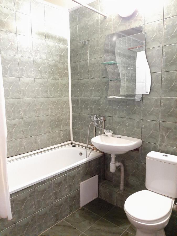 1 Комнатная На Позняках Apartment Kyiv Exterior photo